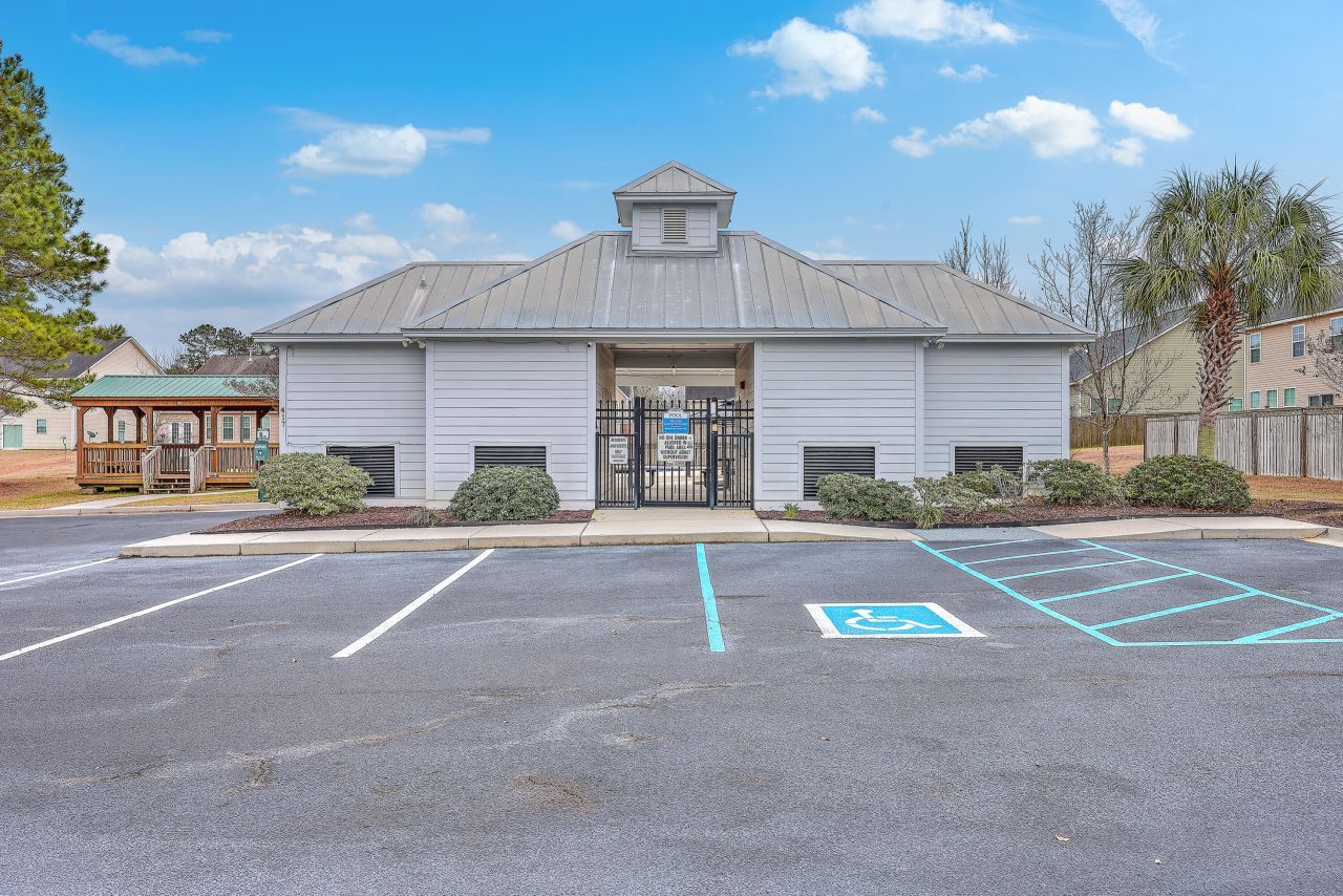 449 Delmont Drive Photo 38