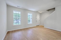 449 Delmont Drive photo 4