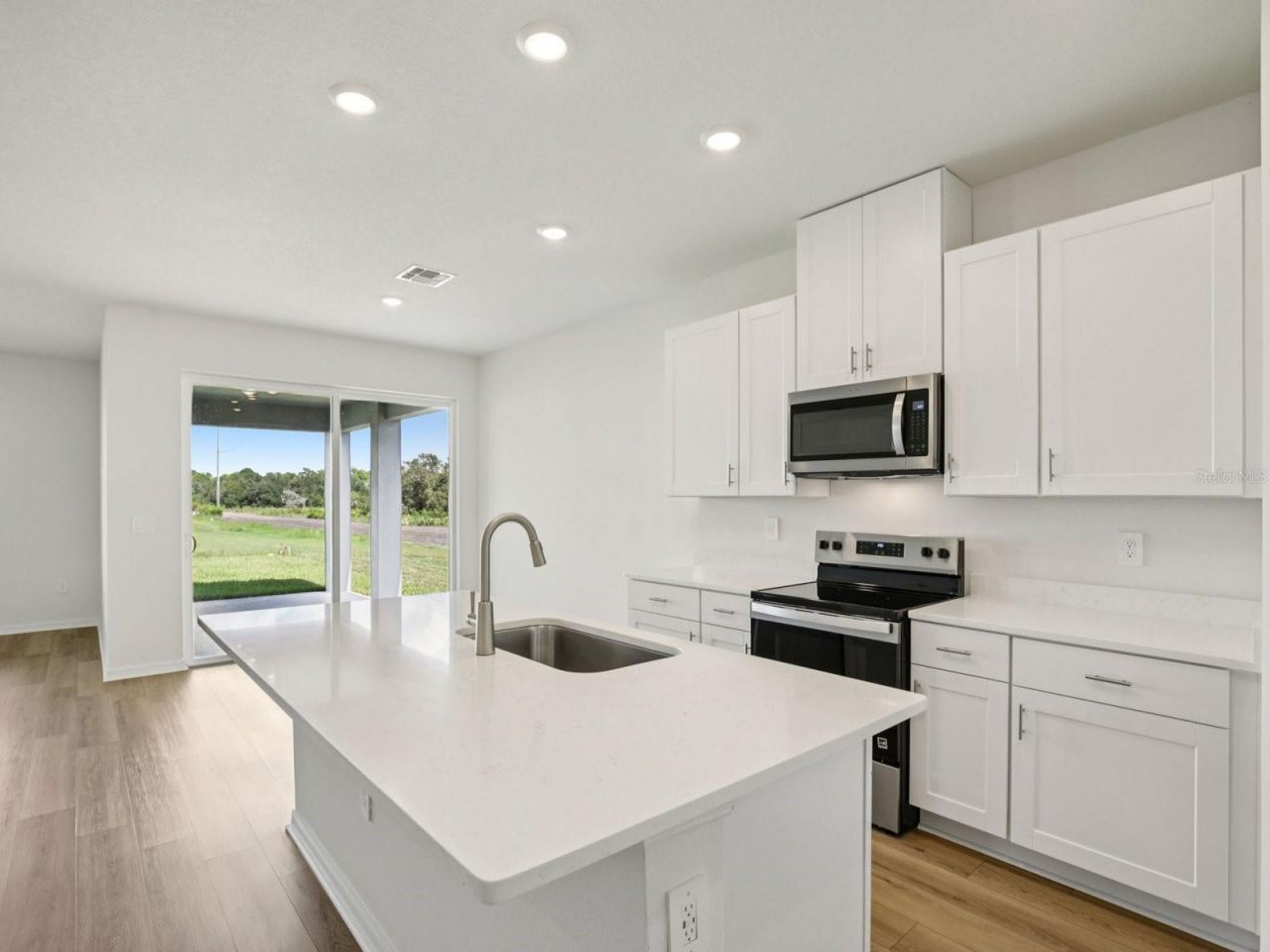 9016 Venetia Court, Palmetto, FL 34221 Photo