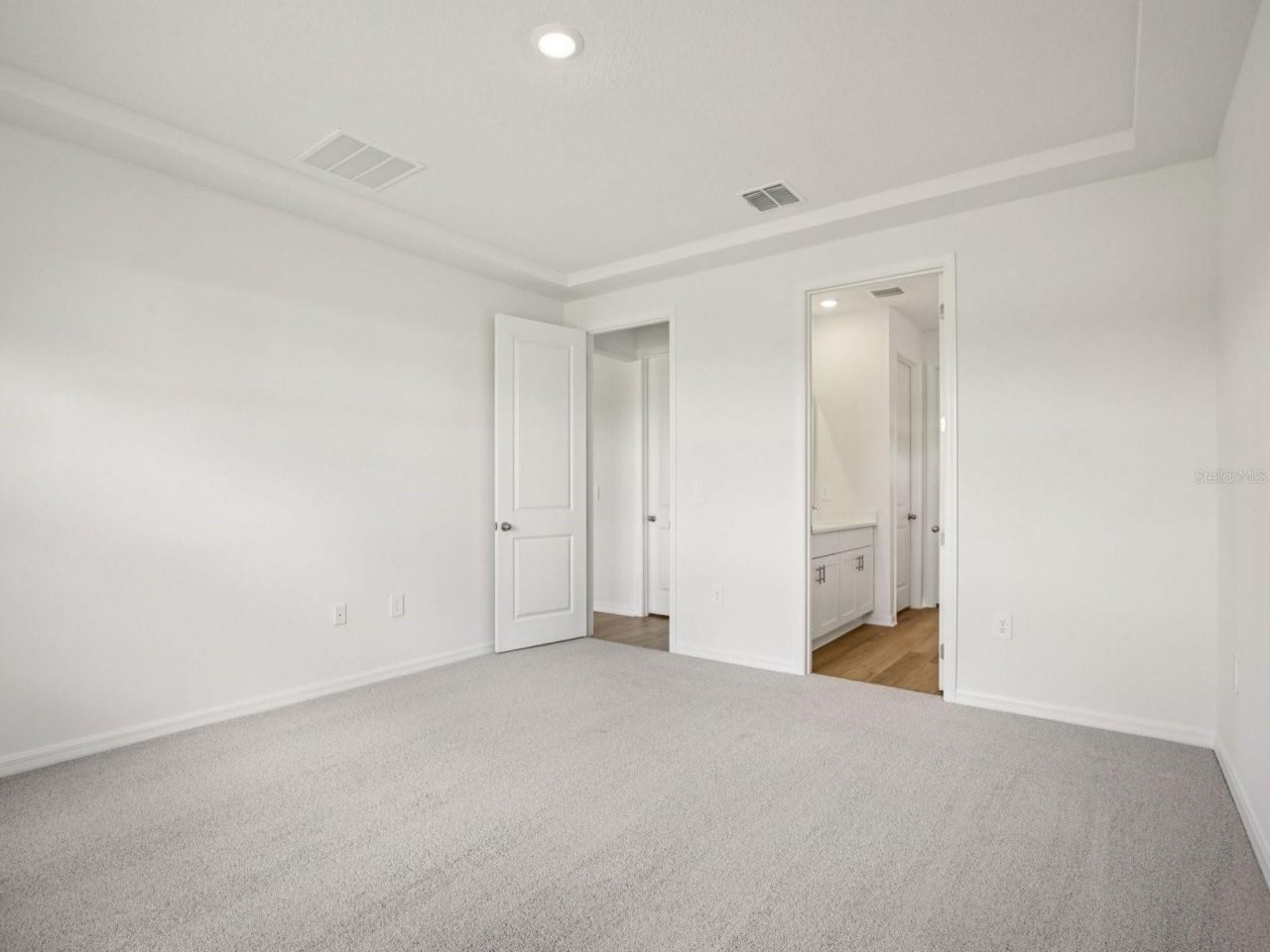 9016 Venetia Court, Palmetto, FL 34221 Photo