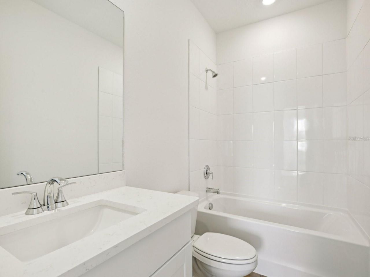 9016 Venetia Court, Palmetto, FL 34221 Photo