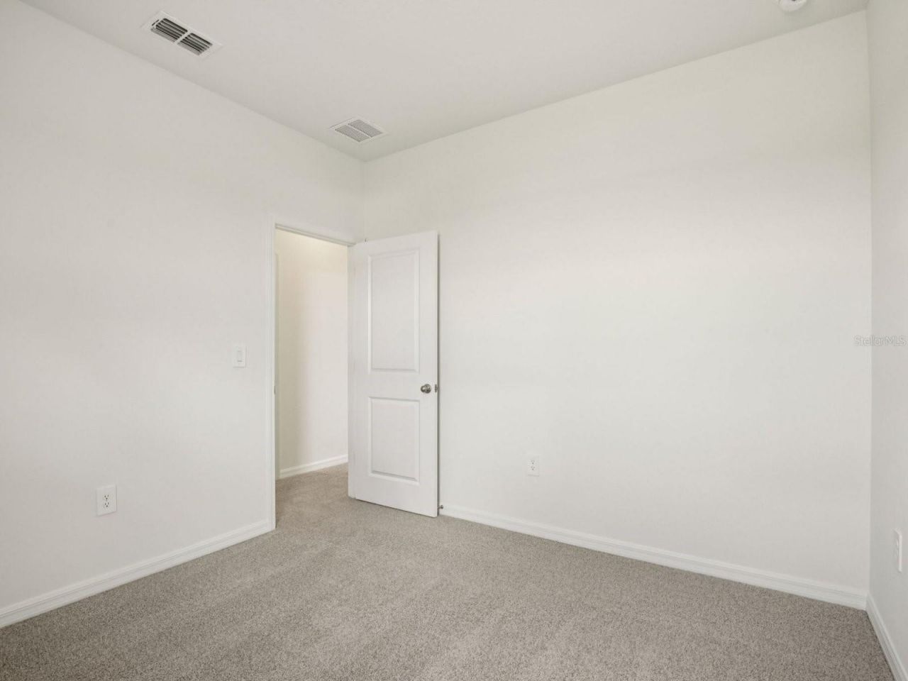 9016 Venetia Court, Palmetto, FL 34221 Photo