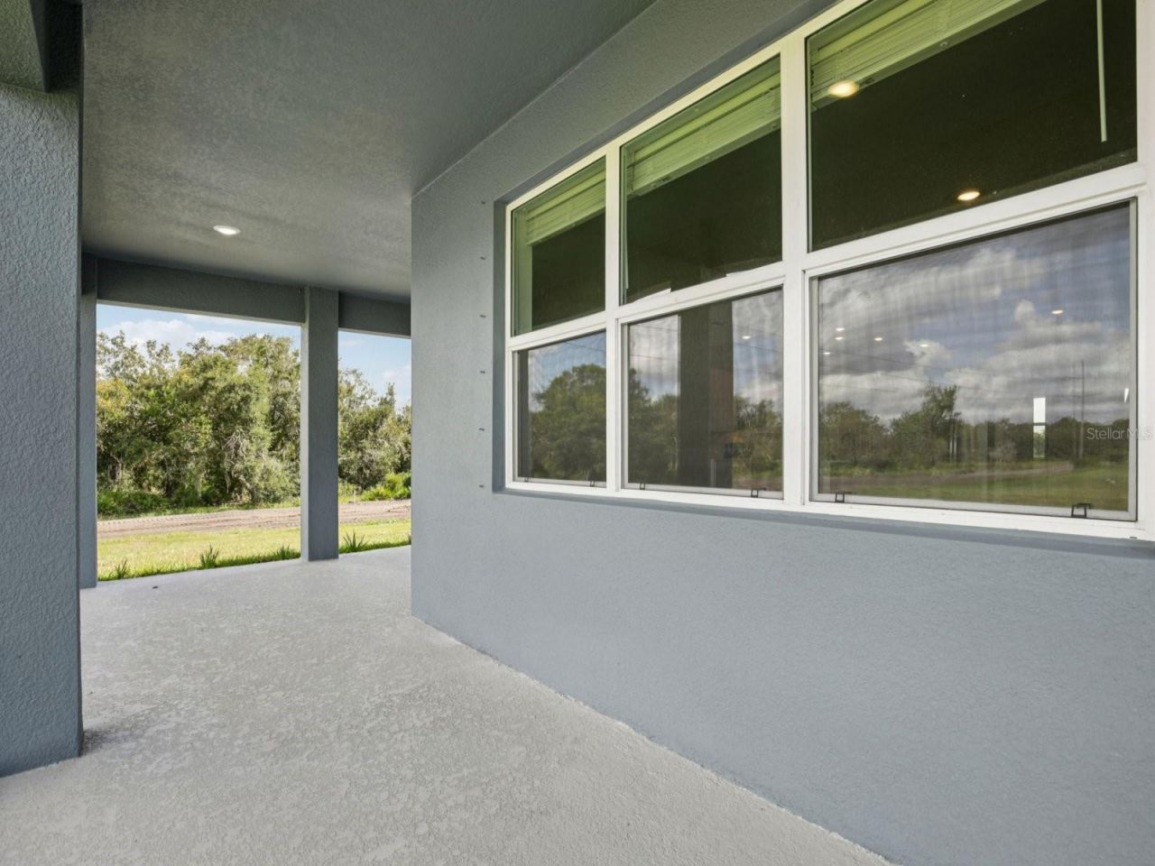 9016 Venetia Court, Palmetto, FL 34221 Photo