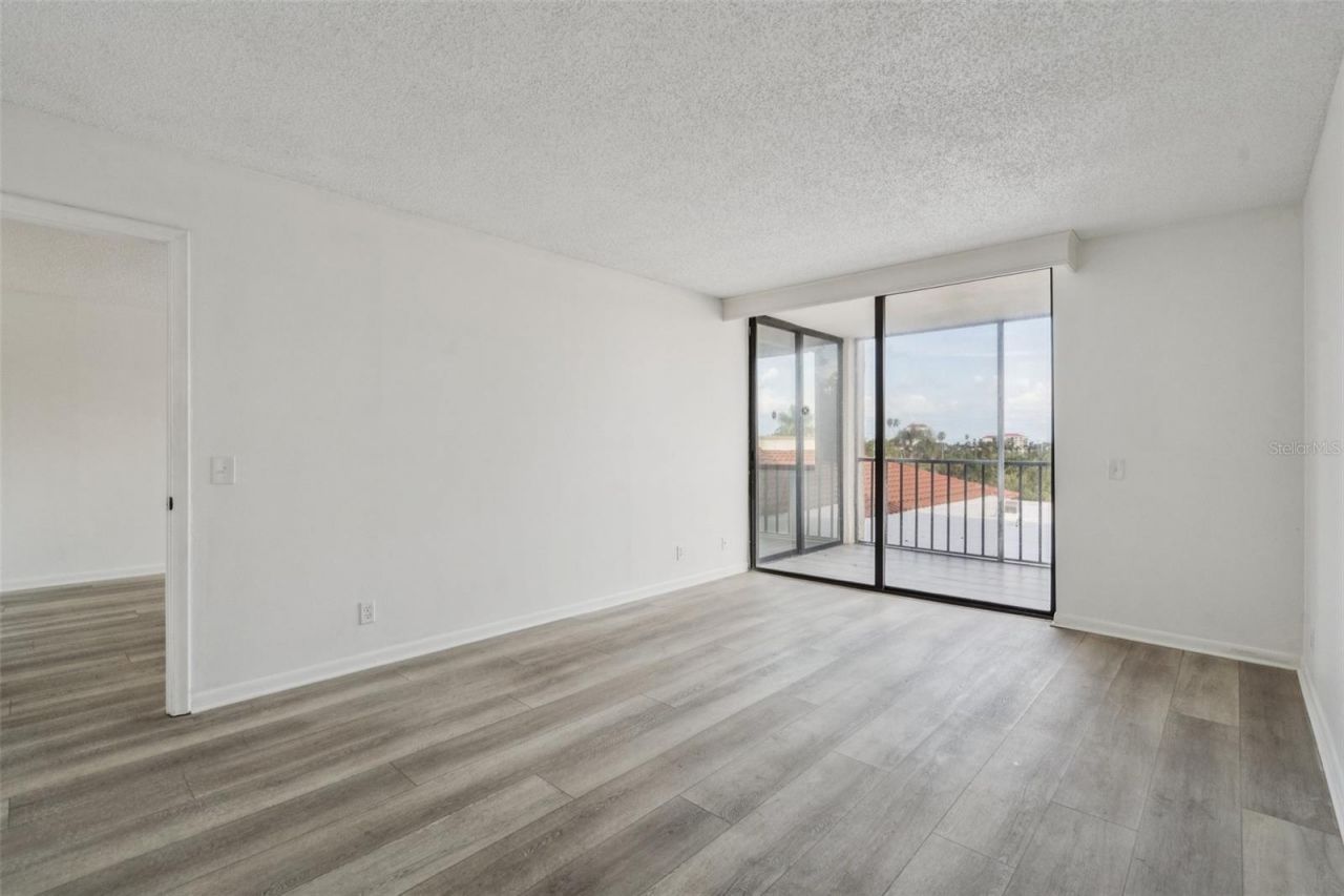 6219 Palma Del Mar Boulevard S, Unit 301, Saint Petersburg, FL 33715 Photo