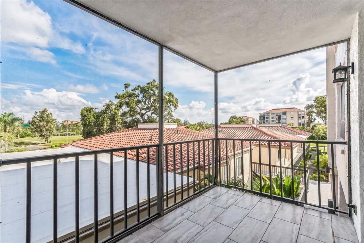 6219 Palma Del Mar Boulevard S, Unit 301, Saint Petersburg, FL 33715 Photo