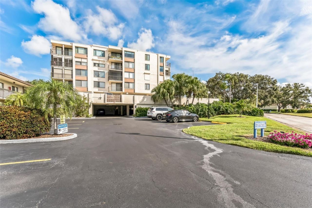 6219 Palma Del Mar Boulevard S, Unit 301, Saint Petersburg, FL 33715 Photo