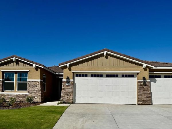 2415 Addlington Street, Bakersfield, CA 93311