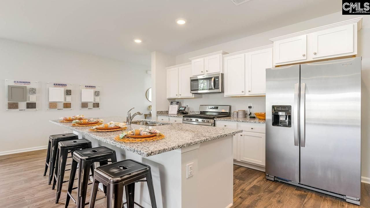 199 Livingston Woods Drive Photo 5