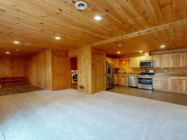 485 Browns Trace, Jericho, VT 05465