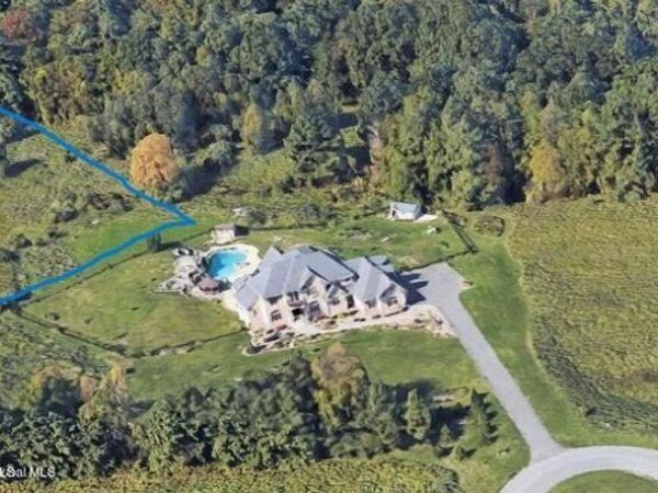 38 Capricorn Lane, Delmar, NY 12054