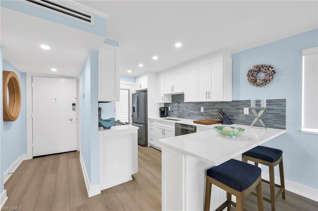 1300 Gulf Shore Blvd N, Unit 700, Naples, FL 34102 Photo