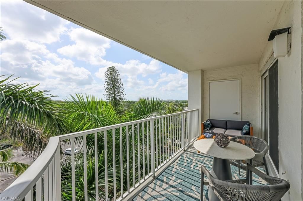 1300 Gulf Shore Blvd N, Unit 700, Naples, FL 34102 Photo