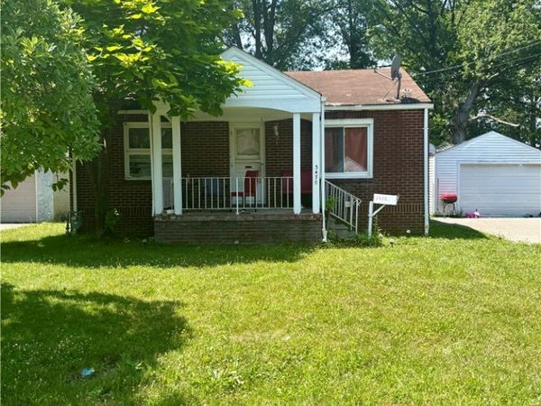 3470 Hadley Avenue, Youngstown, OH 44505