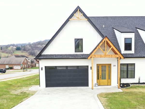 2341 Nicholas Ct Court, Morristown, TN 37814