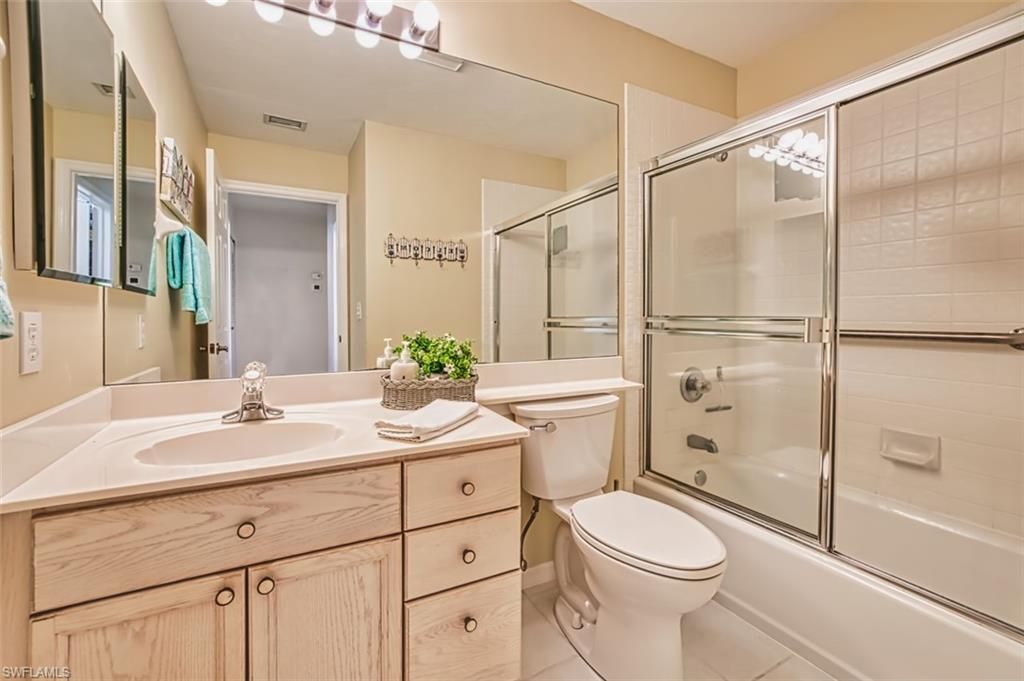 27024 Oakwood Lake Dr, Unit 201, Bonita Springs, FL 34134 Photo