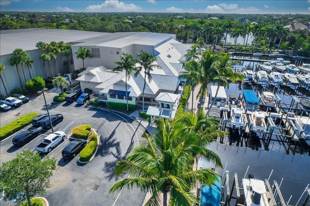 27024 Oakwood Lake Dr, Unit 201, Bonita Springs, FL 34134 Photo