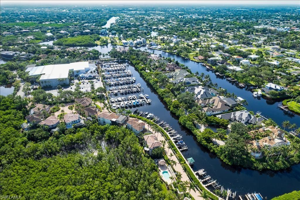 27024 Oakwood Lake Dr, Unit 201, Bonita Springs, FL 34134 Photo