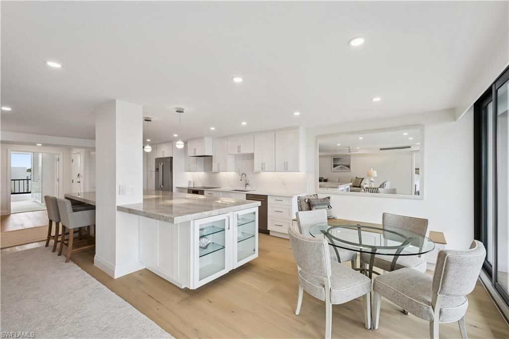 2318 Gulf Shore Blvd N, Unit 510, Naples, FL 34103 Photo