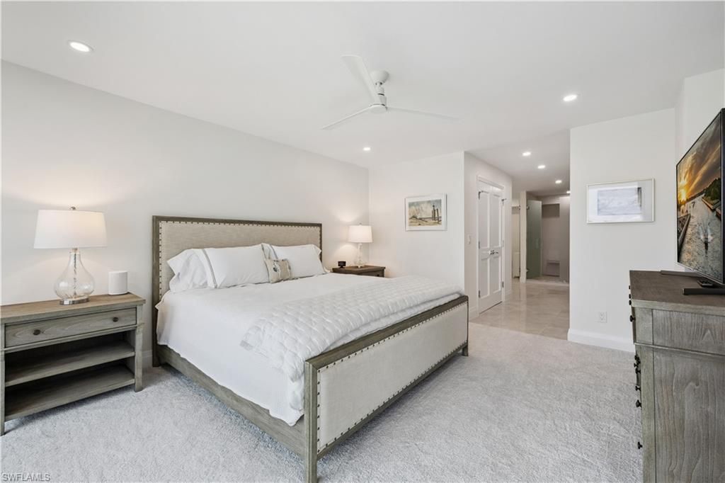 2318 Gulf Shore Blvd N, Unit 510, Naples, FL 34103 Photo