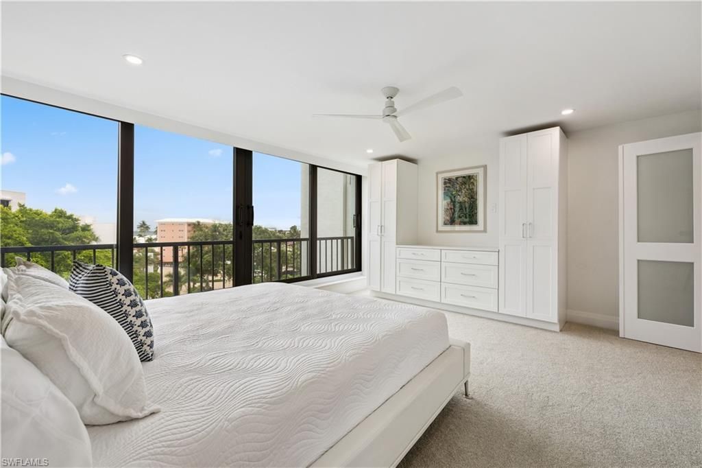 2318 Gulf Shore Blvd N, Unit 510, Naples, FL 34103 Photo