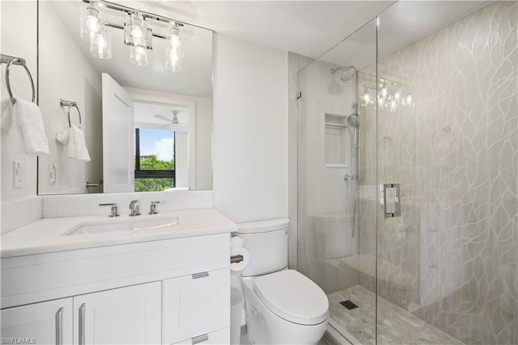 2318 Gulf Shore Blvd N, Unit 510, Naples, FL 34103 Photo