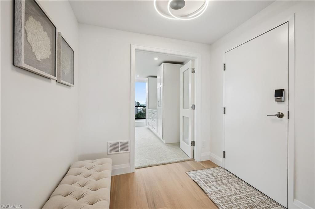 2318 Gulf Shore Blvd N, Unit 510, Naples, FL 34103 Photo