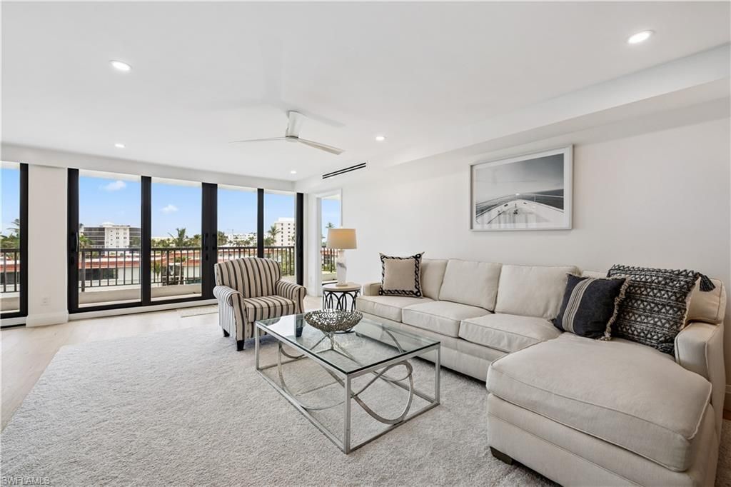 2318 Gulf Shore Blvd N, Unit 510, Naples, FL 34103 Photo