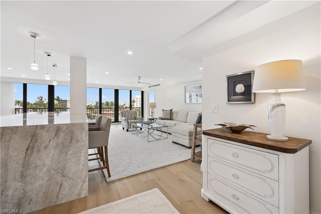 2318 Gulf Shore Blvd N, Unit 510, Naples, FL 34103 Photo