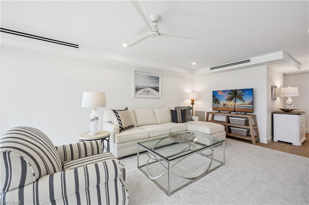 2318 Gulf Shore Blvd N, Unit 510, Naples, FL 34103 Photo