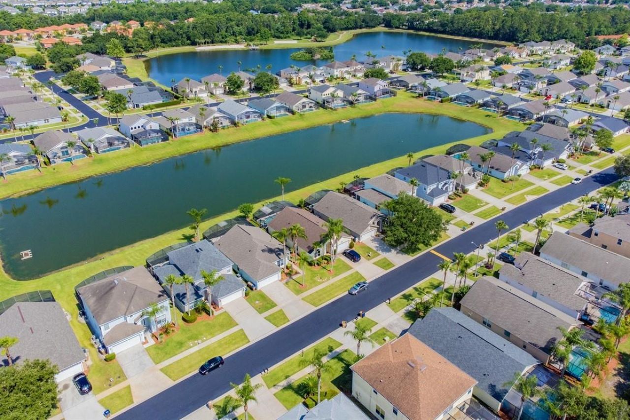 1005 Lake Berkley Drive, Kissimmee, FL 34746 Photo