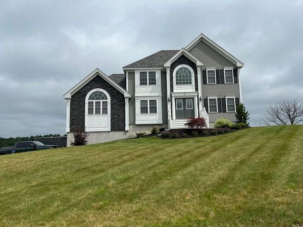 2038-1 Laurel Hill Lane, Lancaster, MA 01523