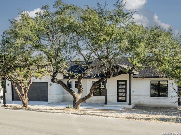 1229 Stallion Springs Dr, Fischer, TX 78623