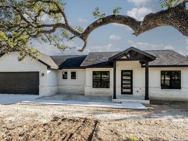 1229 Stallion Springs Dr, Fischer, TX 78623