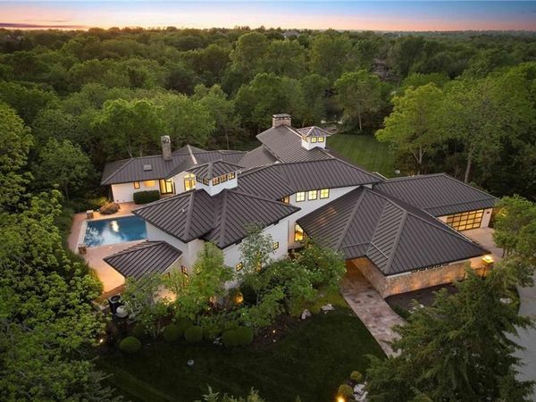 10625 W 192nd Place, Overland Park, KS 66083