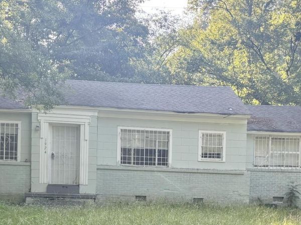 1924 Willow Way, Jackson, MS 39204