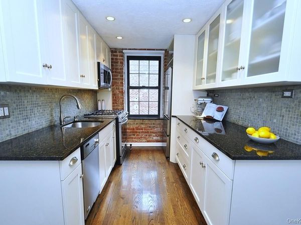 105 Garth Road, Unit 1L, Scarsdale, NY 10583