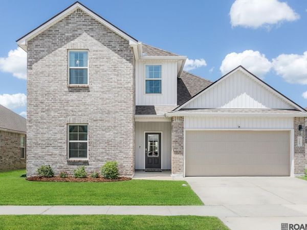 715 Jacques Ln, Zachary, LA 70791