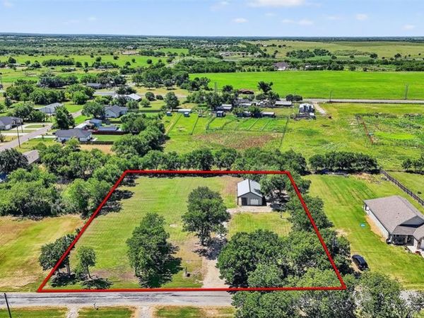 4612 Elementary Drive, Southmayd, TX 76273