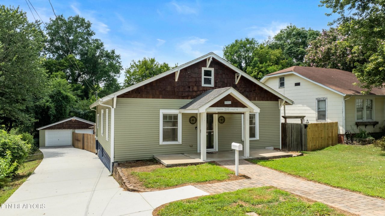 2919 Dempster St, Knoxville, TN 37917 Main Photo
