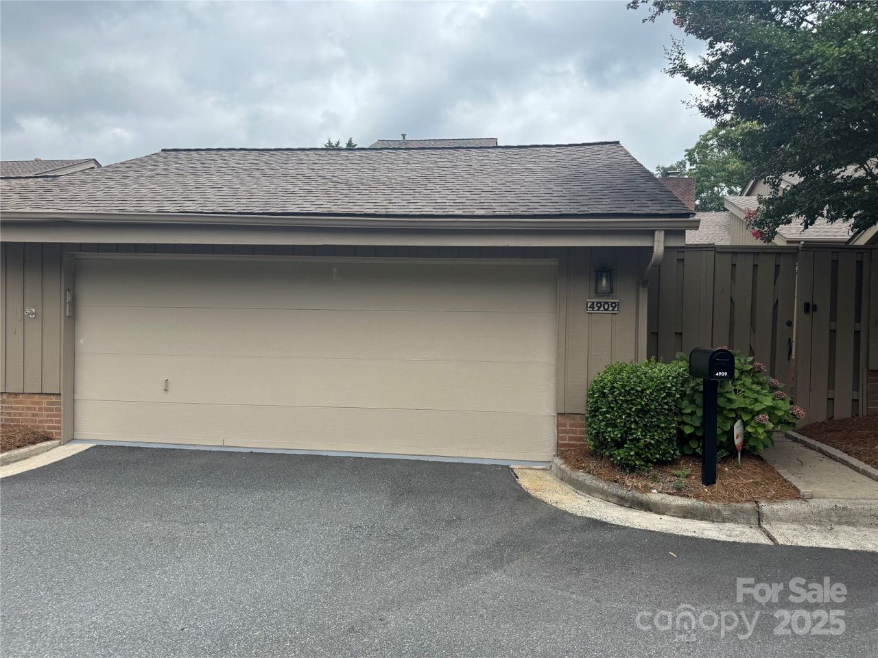 4909 Torrey Pines Court, Charlotte, NC 28226 Main Photo