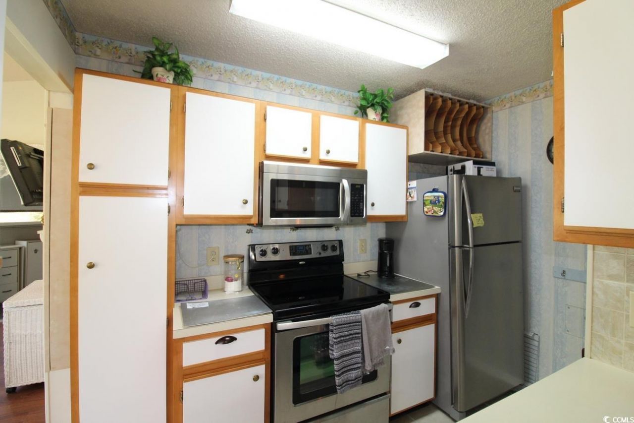 863 Tall Oaks Ct. Photo 5