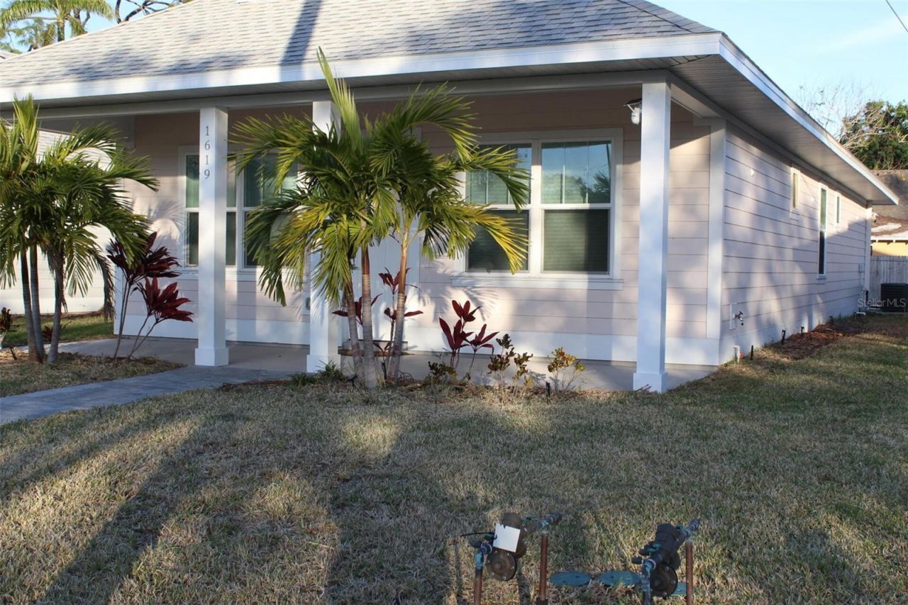1619 17th Street W, Bradenton, FL 34205 Photo