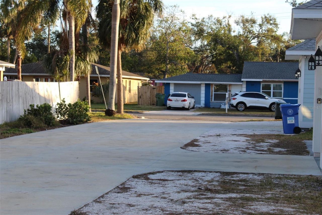 1619 17th Street W, Bradenton, FL 34205 Photo