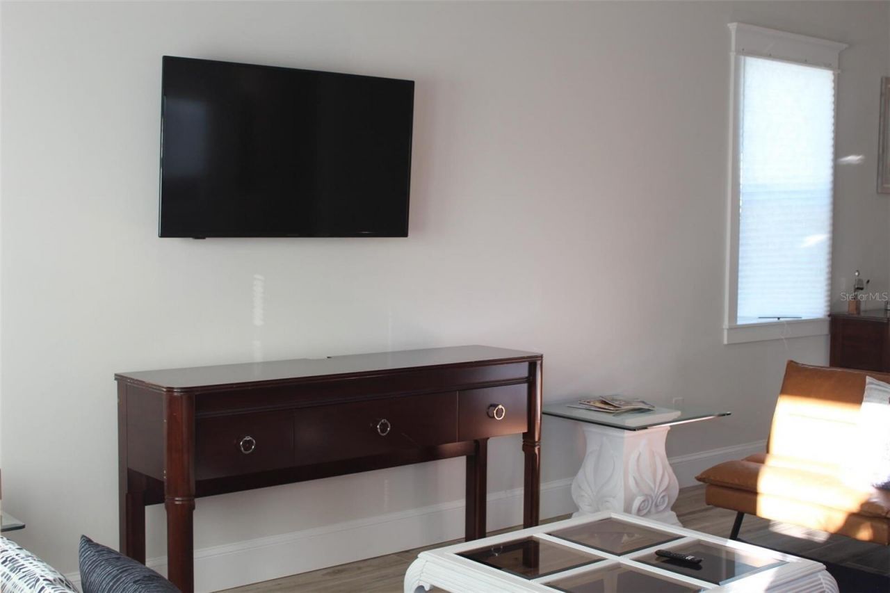 1619 17th Street W, Bradenton, FL 34205 Photo