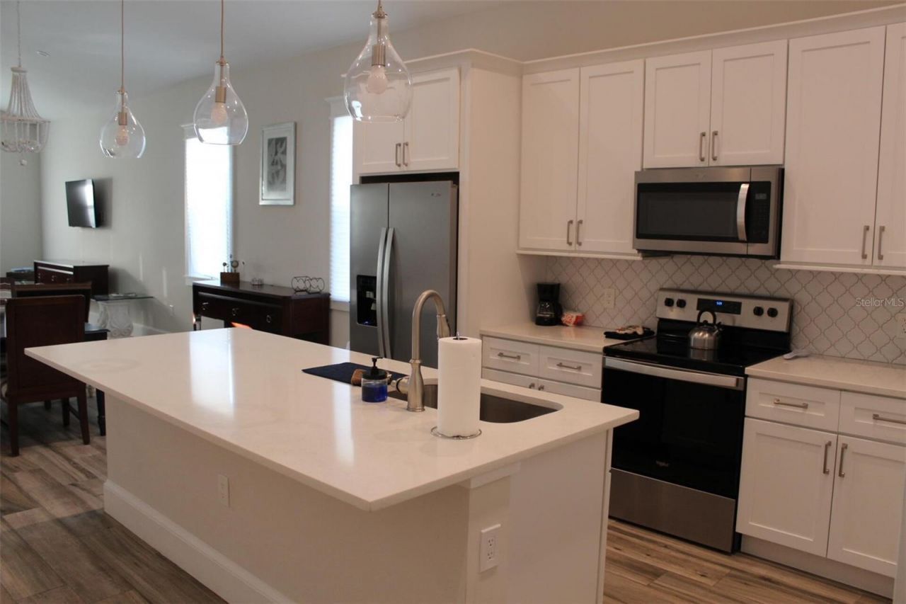 1619 17th Street W, Bradenton, FL 34205 Photo