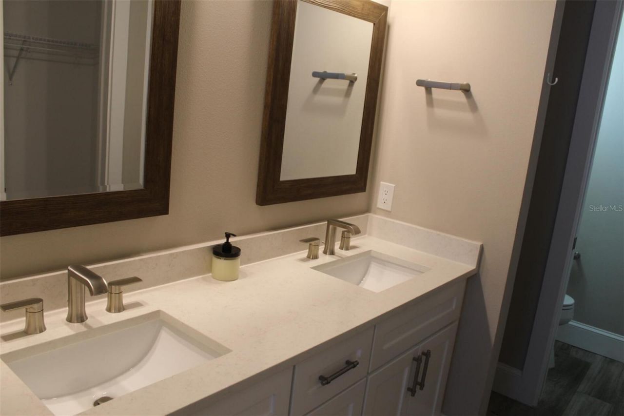 1619 17th Street W, Bradenton, FL 34205 Photo