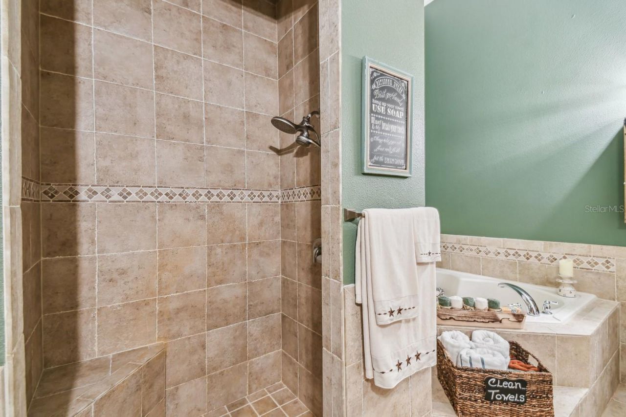 19315 Lake Pickett Road, Orlando, FL 32820 Photo