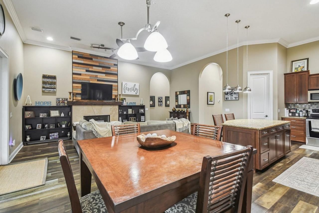 19315 Lake Pickett Road, Orlando, FL 32820 Photo