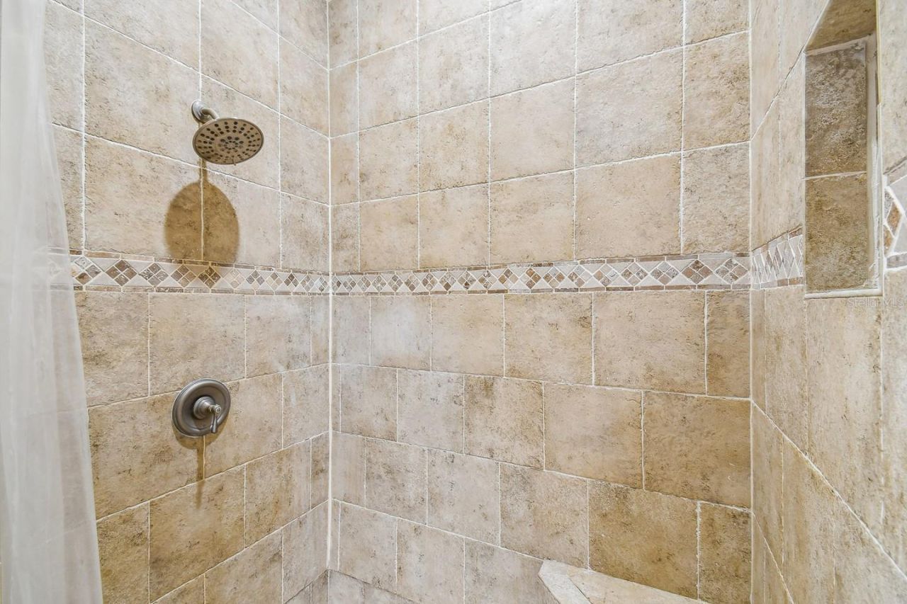 19315 Lake Pickett Road, Orlando, FL 32820 Photo