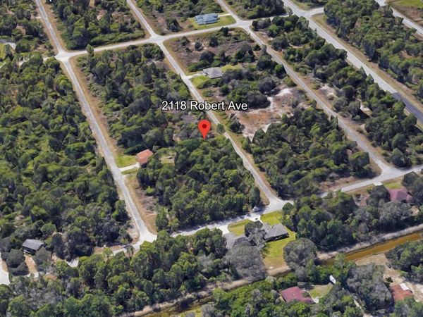 2118 ROBERT AVENUE, ALVA, FL 33920